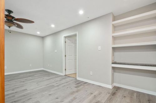 13 April Hl, Montgomery TX 77356-5923 exterior