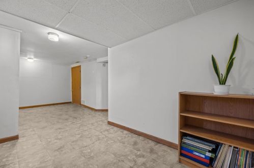 8721 Eulalie Ave, Saint Louis MO 63144-2002 exterior