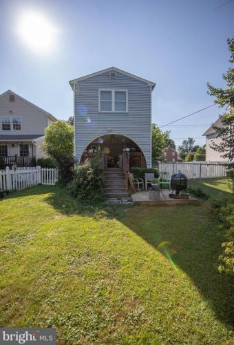 597 Manchester Ave, Media PA 19063-4098 exterior