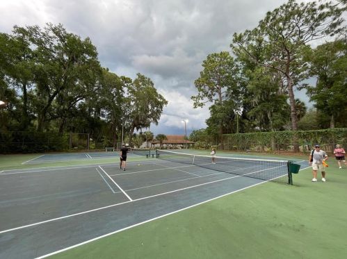 125 Spg Vly Loop, Altamonte Springs FL 32714-6502 exterior