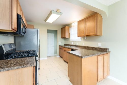 2303 Glendale Blvd, Kalamazoo MI  49004-1759 exterior