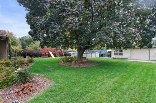 2231 Mallory Ave, Milwaukee WI 53221-4262 exterior