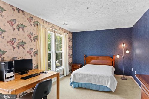 224 Foxtree Dr, Glen Burnie MD 21061-6347 exterior