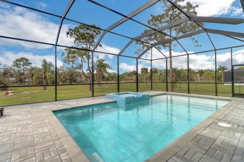 653 23 St, Naples FL 34117-1830 exterior