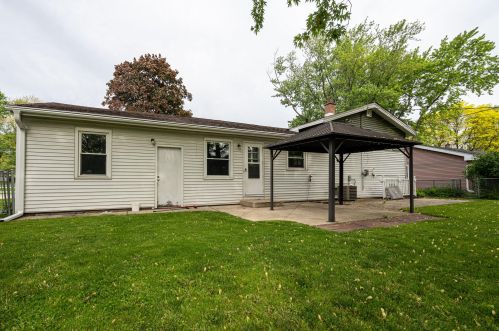 8456 51, Milwaukee WI 53223-3002 exterior