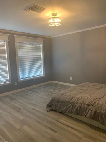 754 105 Ave, Naples FL 34108-1842 exterior