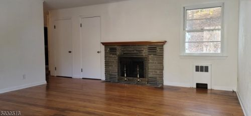 308 Shore Trl, Sparta, NJ 07871-2010