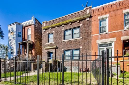 4236 Champlain Ave, Chicago IL  60653-2924 exterior