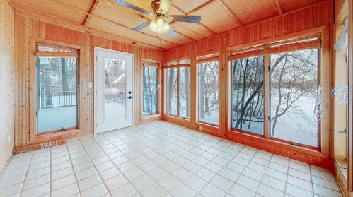 2501 Arc St, Saint Paul MN 55109-1918 exterior