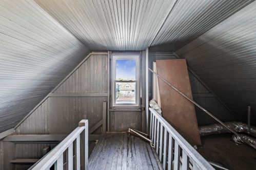 3831 Central Park Ave, Chicago IL 60618-4102 exterior