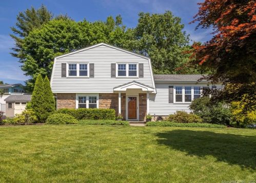 36 Karen Dr, Norwalk, CT 06851-6033