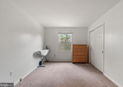 17404 Rocky Gorge Ct, Silver Spring MD 20905-5123 exterior