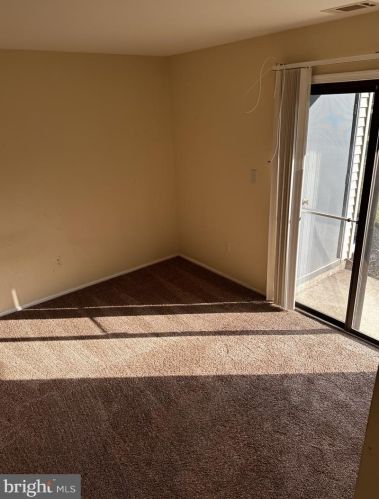 9 Wyndham Pl, Trenton NJ 08691-3127 exterior