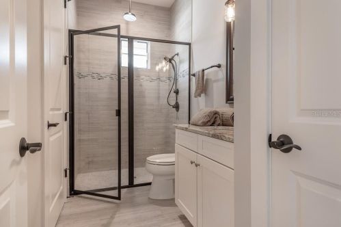 305 Hanna Ave, Tampa FL  33604-6633 exterior