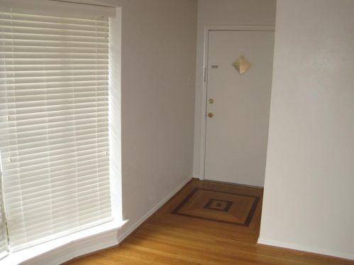 6547 Ascot Ln, Dallas TX  75214-1624 exterior