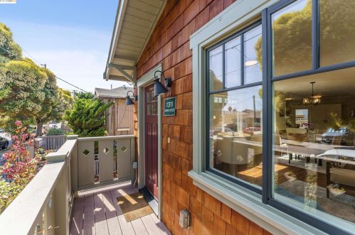 1311 Carrison St, Berkeley, CA 94702-2411