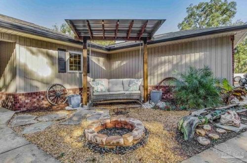 3906 Jarrett St, Milton FL  32571-2426 exterior