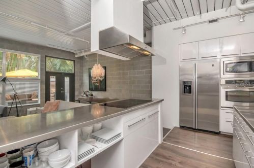 3109 Empedrado St, Tampa FL 33629-7108 exterior