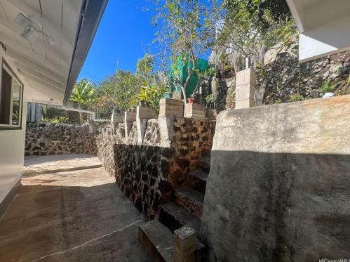 1952 Bertram St, Honolulu HI 96816-2006 exterior