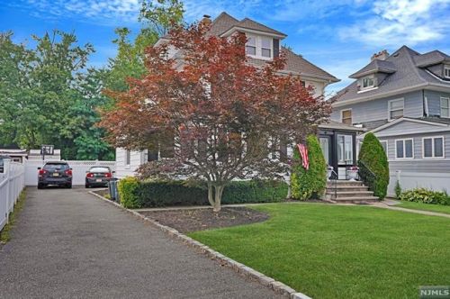 56 Elm St, Montclair, NJ 07042-3234