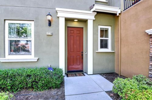 1779 Mccandless Dr, Milpitas, CA 95035-9006