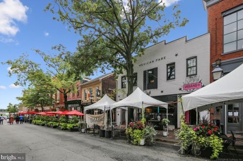 507 Pendleton St, Alexandria VA 22314-1903 exterior