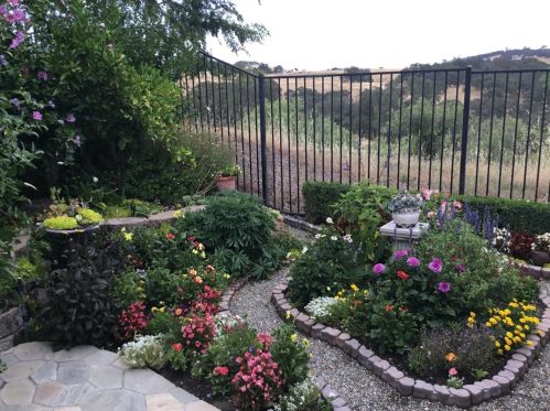 4054 Borders Dr, Folsom CA 95762-5415 exterior