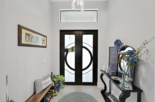 505 7 St, Naples FL 34102-0060 exterior