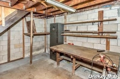 26 Marcy Ave, Huntington Station NY 11746-7421 exterior