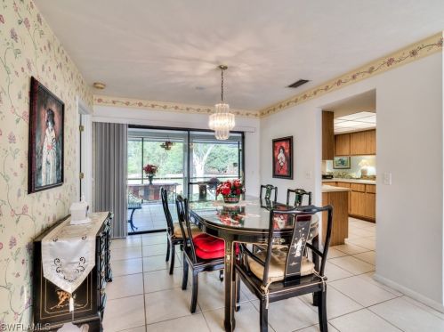 10757 Winterview Dr, Naples FL 34109-1516 exterior