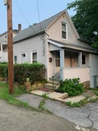 70 Lyman St, Worcester MA  01603-1905 exterior