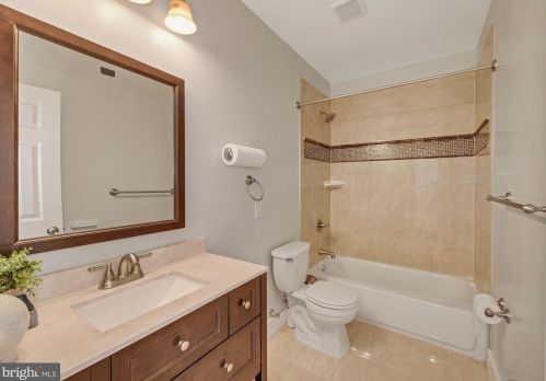 1936 4th St, Washington DC  20002-1251 exterior