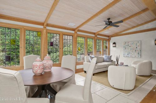 528 Field Point Rd, Greenwich CT 06830-6446 exterior