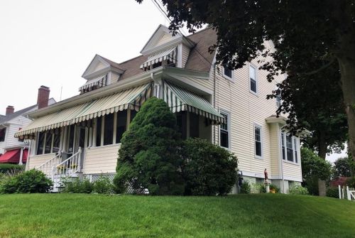 100 Glen Rd, Woonsocket, RI 02895-1904