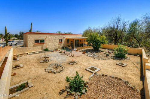 808 Abrego Dr, Green Valley AZ 85614-3641 exterior