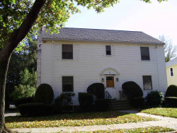 50 Cloverdale Rd, Newton, MA 02461-1811