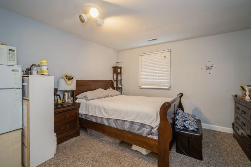 4131 Brentwood Ln, Waukegan IL 60087-1810 exterior