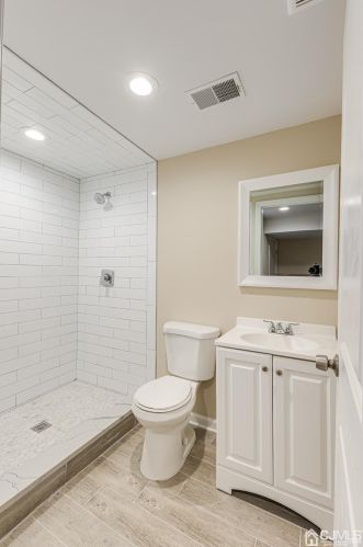 129 Amboy Ave, Metuchen NJ  08840-2552 exterior