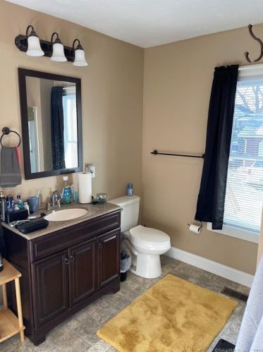 23 Mechanic St, Killingly CT 06239-1918 exterior