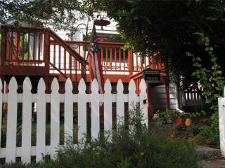 4047 50th Ave, Seattle WA  98118-5009 exterior