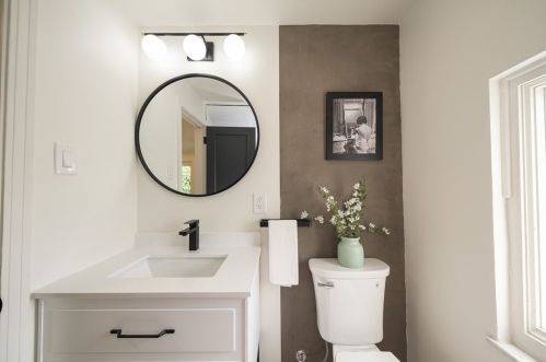 110 Briarwood Dr, Pittsburgh PA  15235-4301 exterior