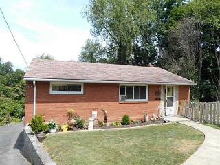 1412 Orr Dr, Pittsburgh, PA 15234-2335