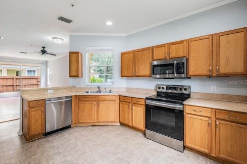 2035 Fiesta Ridge Ct, Tampa FL  33604-7702 exterior