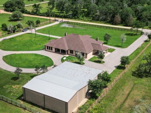 27774 Muckelroy Rd, Hempstead TX  77445-7296 exterior