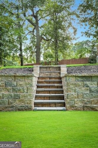 1198 Milmar Dr, Atlanta GA exterior