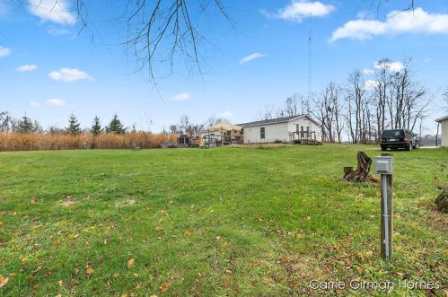 1660 120 Ave, Allegan MI 49010-8527 exterior