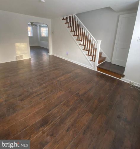 51 Mermont Cir, Darby, PA 19023-1323