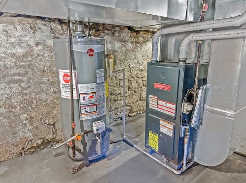 1843 Spg Gdn Ave, Pittsburgh PA 15212-4258 exterior