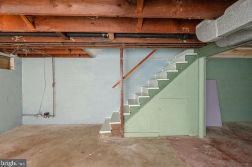 205 Pleasure Rd, Lancaster PA 17601-5180 exterior