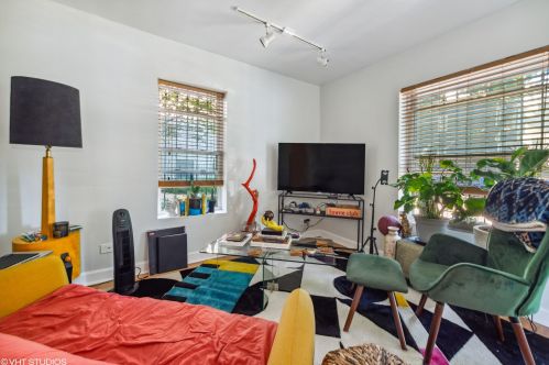 1507 Nelson St, Chicago IL 60657-3103 exterior